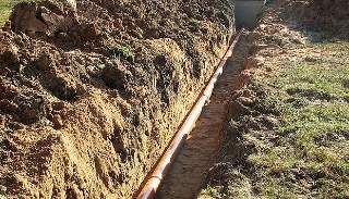 Копка траншей для водопровода в Чапаевске: цена за метр от 942 руб.